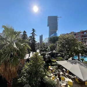 In Skanderbeg Square - Center 1 , Tiran Arnavutluk