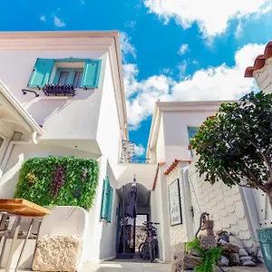 Gardenya Buti̇k Siğacık
